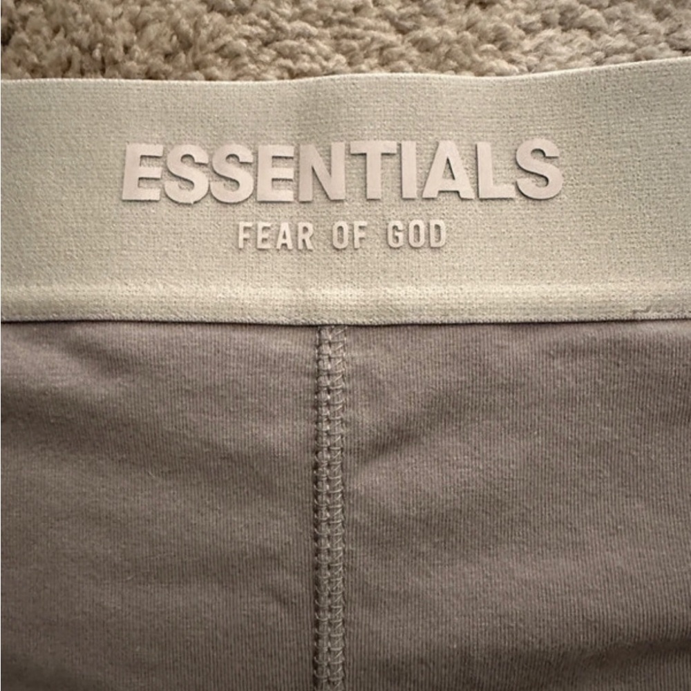 Essentials Matching Set - Picture 3 of 9